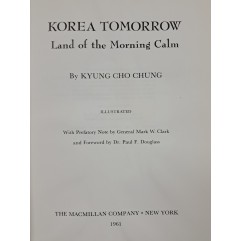 [5] 대한민국 3년(1921) 임시정부와 임시의정원 신년축하 기념사진이 실린 1961년 [KOREA TOMORROW]